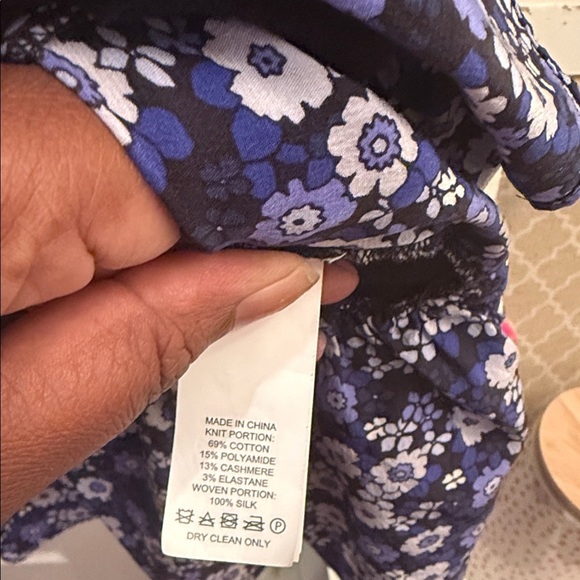 Kate Spade Black Broome Street black knit and floral top. Size XXL - Picture 6 of 6